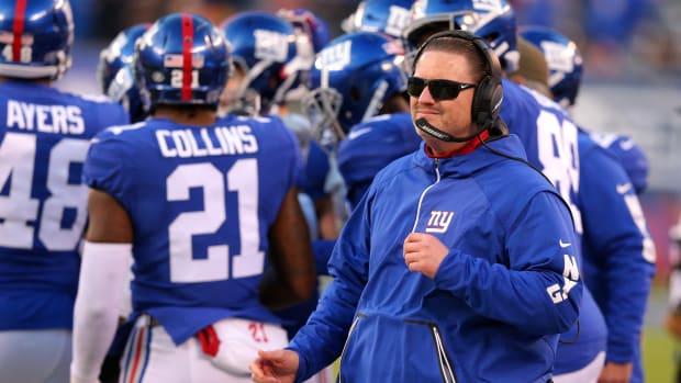 Nov 19, 2017; East Rutherford, NJ, USA; New York Giants head coach Ben McAdoo before the start of overtime against the Kansas City Chiefs at MetLife Stadium.